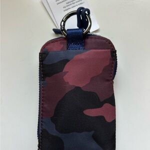 NWT Lululemon Athletica Camouflage Wearable Card Case.